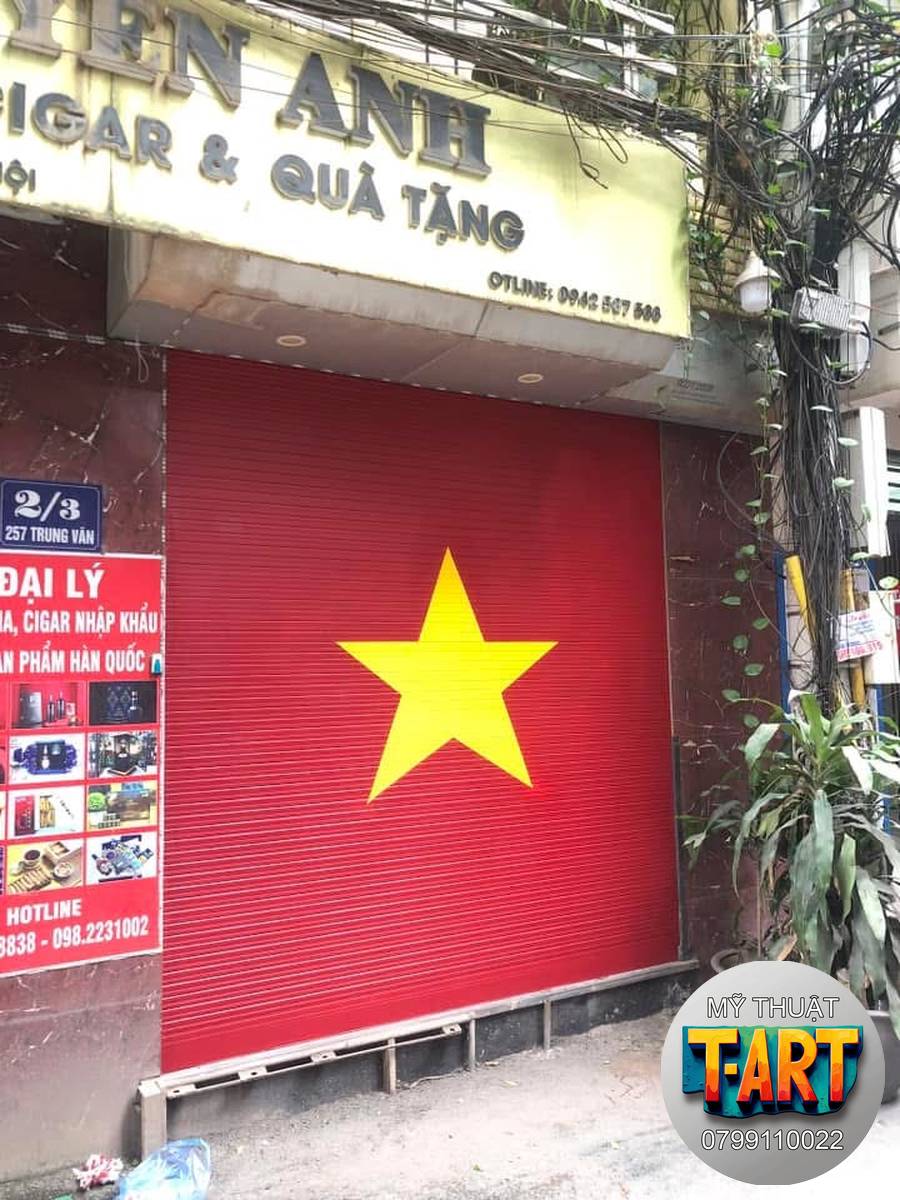 Vẽ Cờ Tổ Quốc Lên Cửa Cuốn