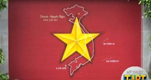 Vẽ Cờ Tổ Quốc Lên Cửa Cuốn